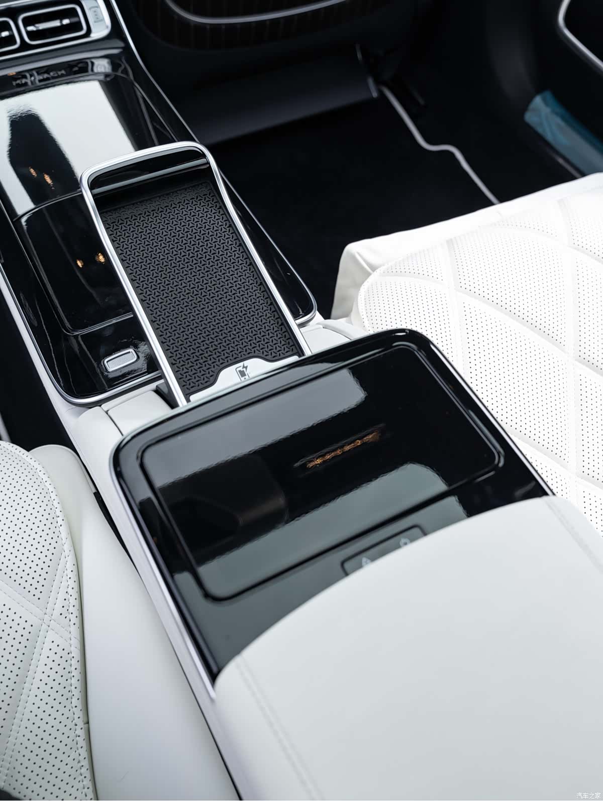 Maybach S-Class, 2023 24