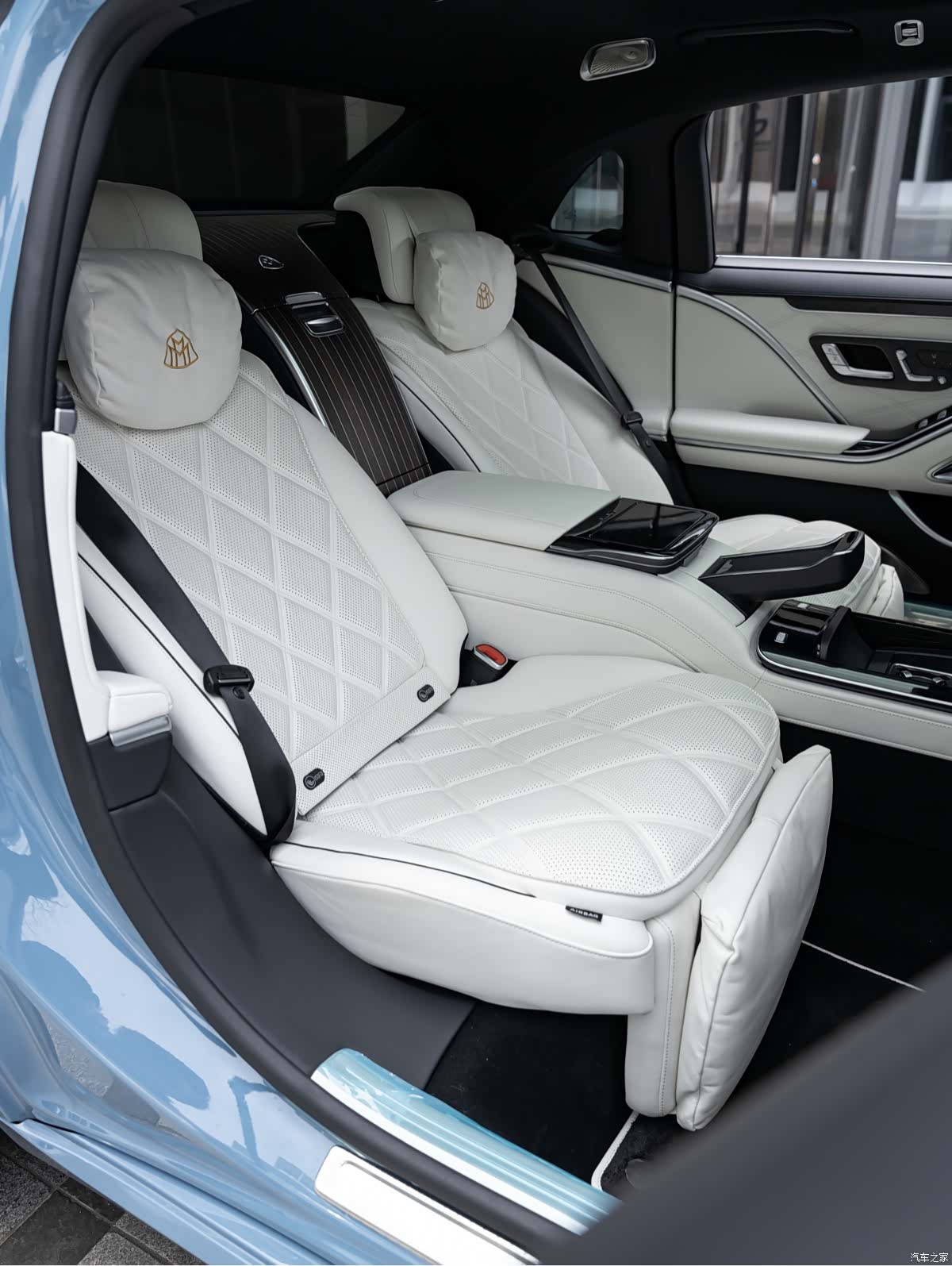 Maybach S-Class, 2023 23