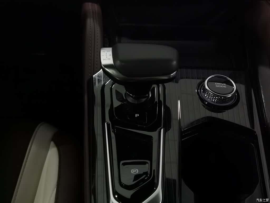 Geely Xingyue L, 2022 13