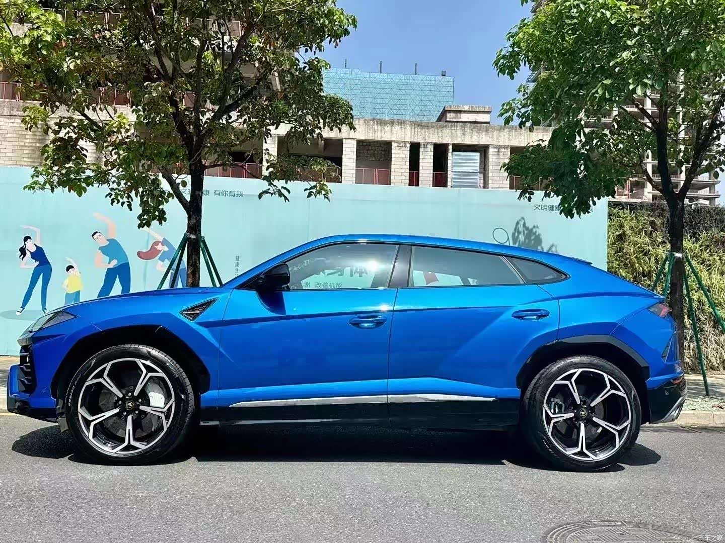 Lamborghini Urus, 2021 3