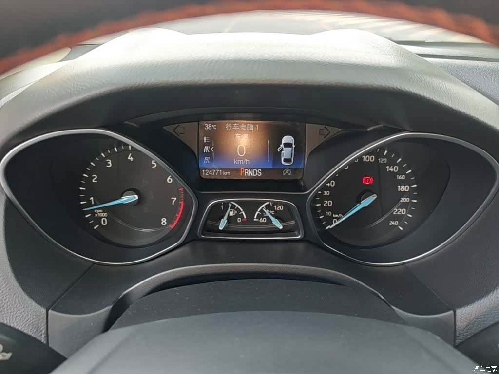 Ford Focus, 2017 12