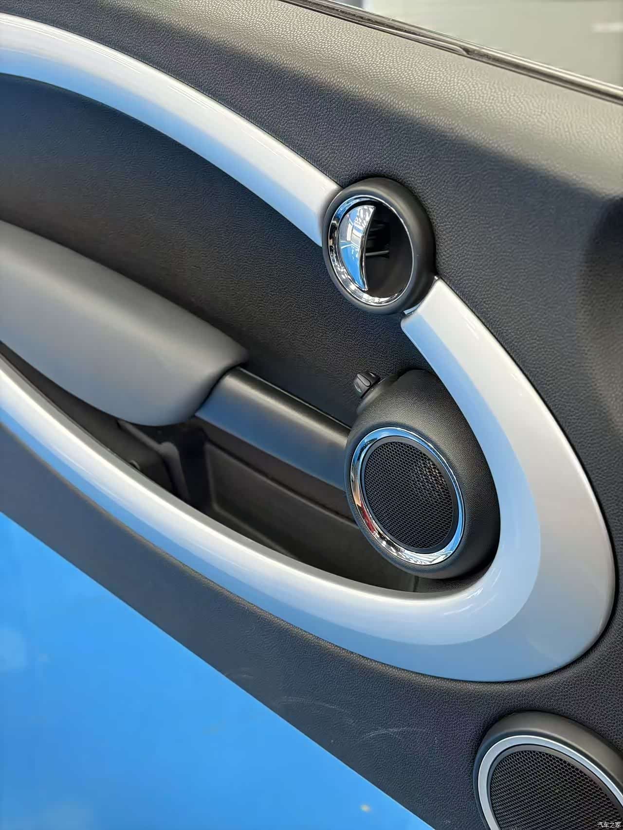 Mini Cooper, 2010 15
