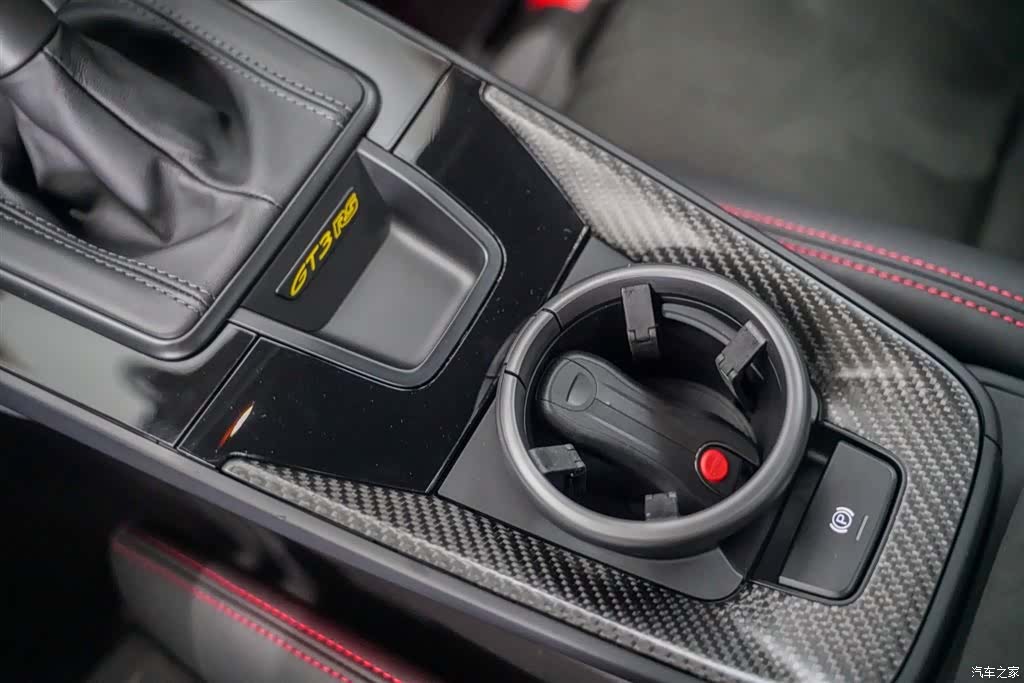 Porsche 911, 2025 17