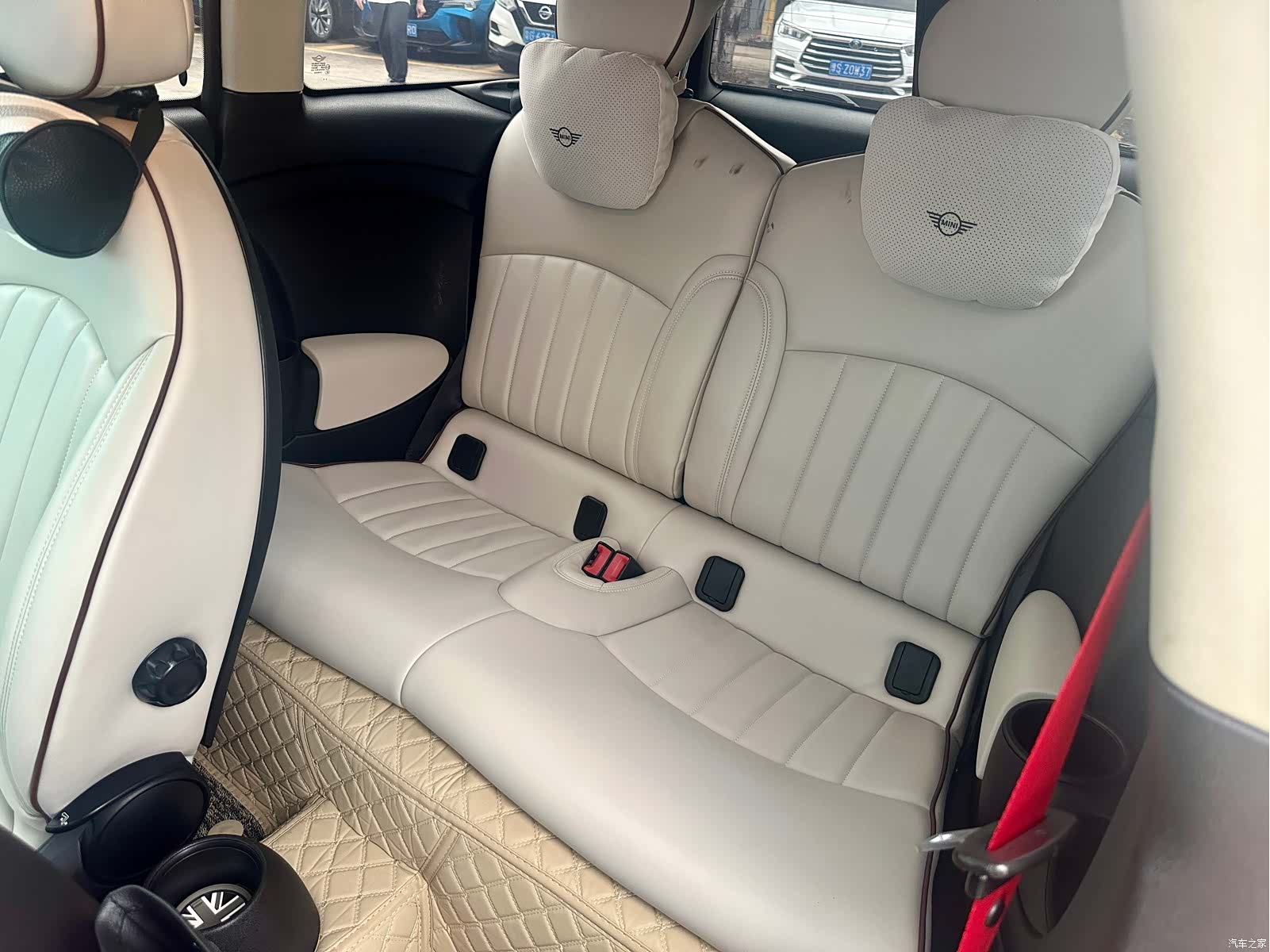 Mini Clubman, 2012 9