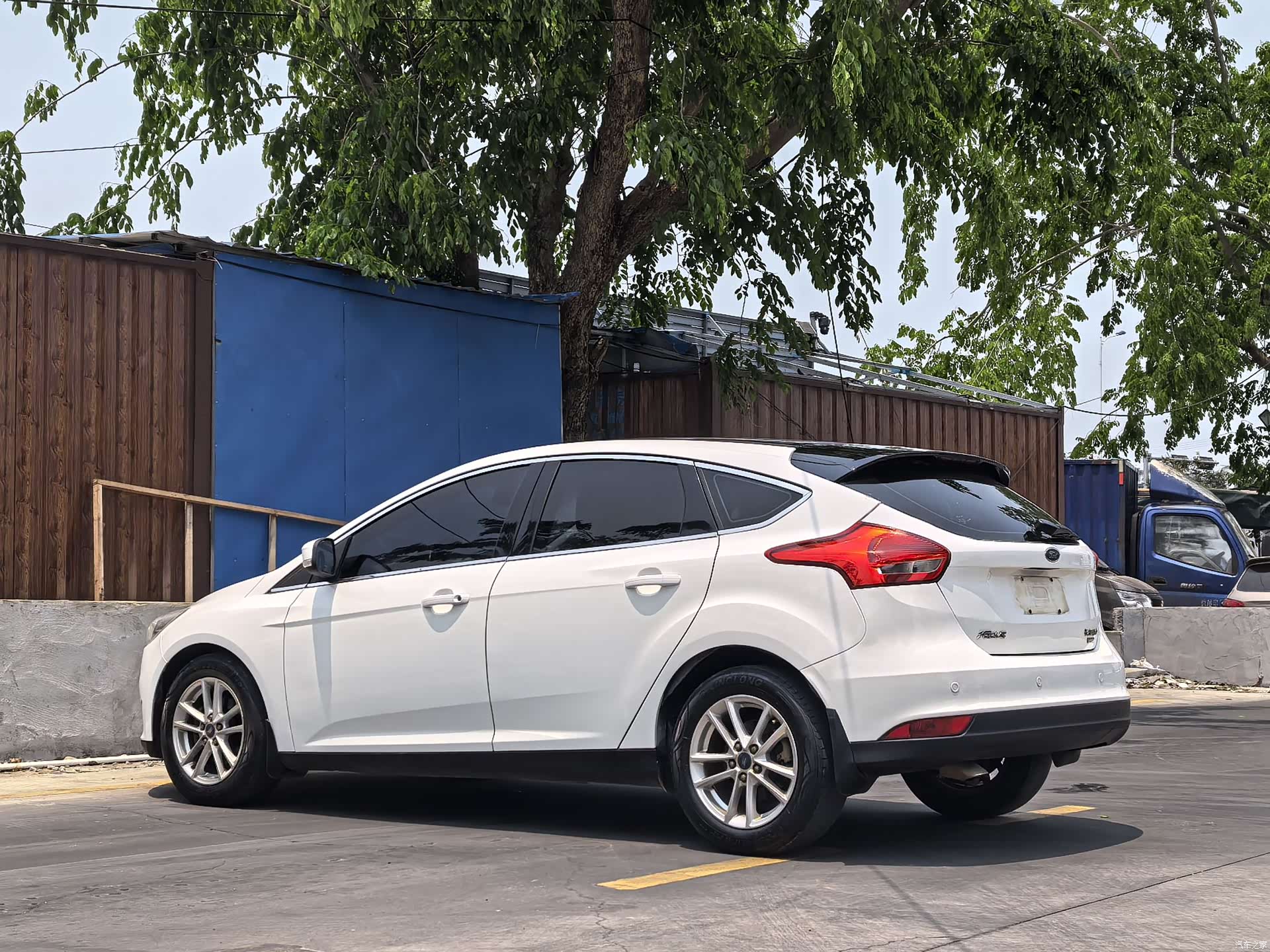 Ford Focus, 2015 8