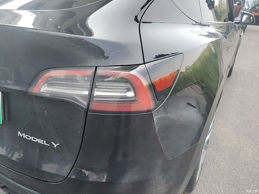 Tesla Model Y, 2023 8