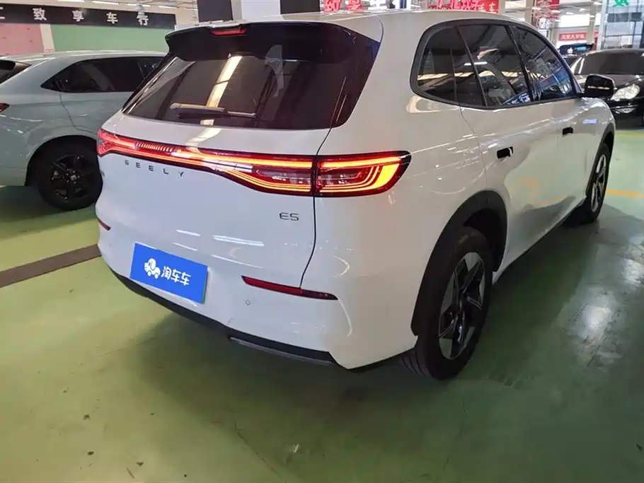 Geely Galaxy Galaxy E5