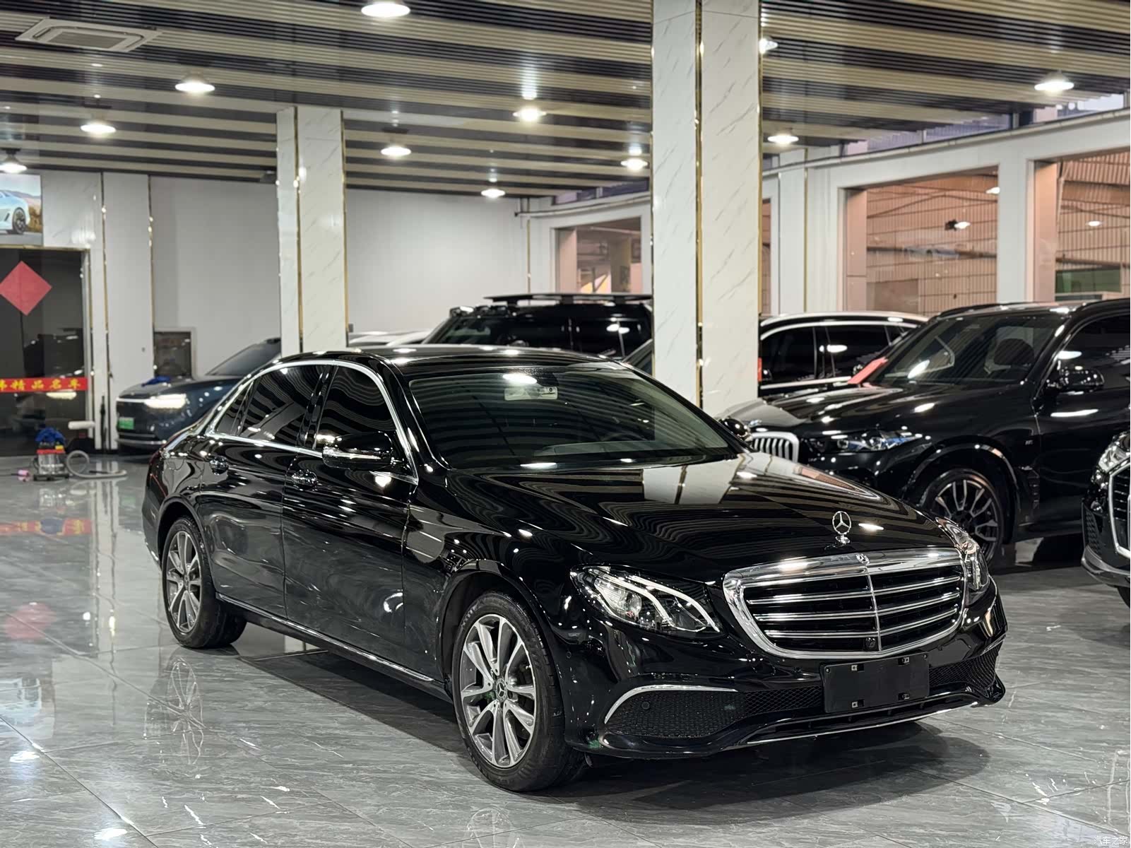 Mercedes-Benz E-Class, 2019 3