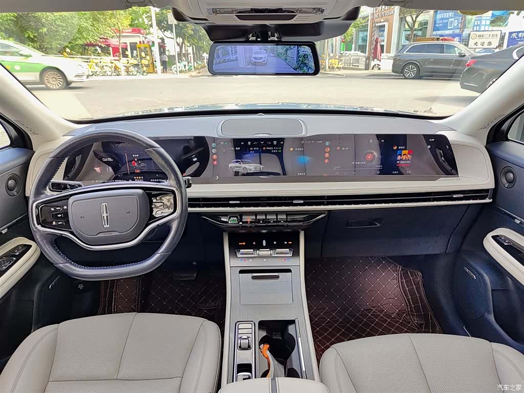 Lincoln Corsair, 2023 10