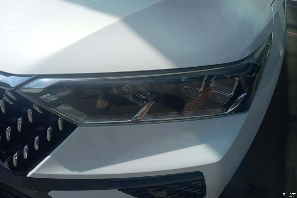 Bestune T77, 2019 все фото
