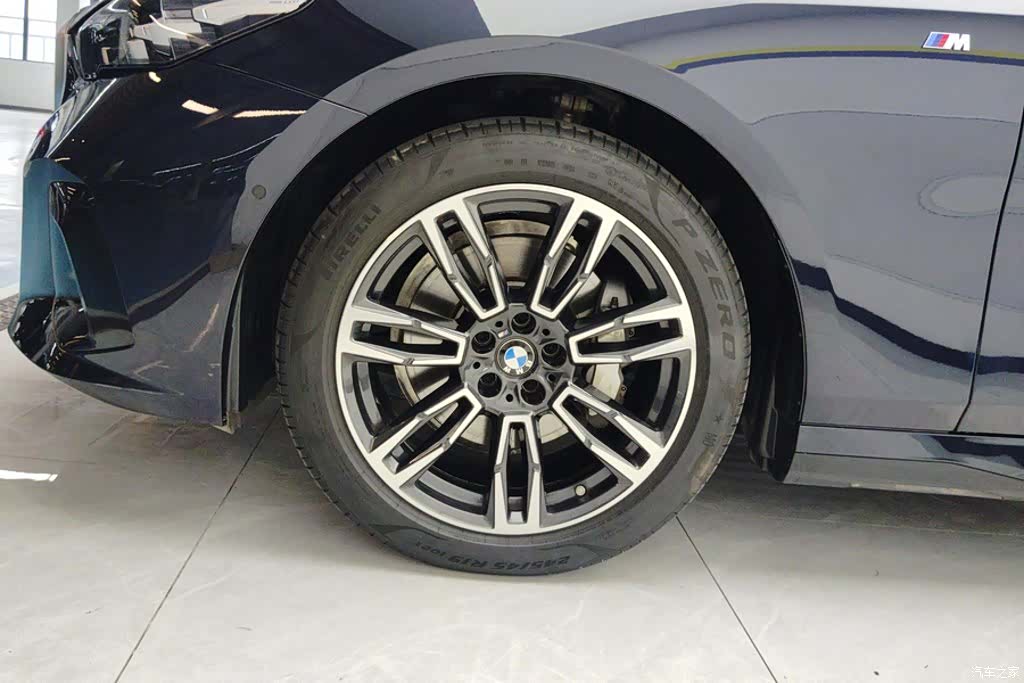 BMW 5 Series, 2024 6