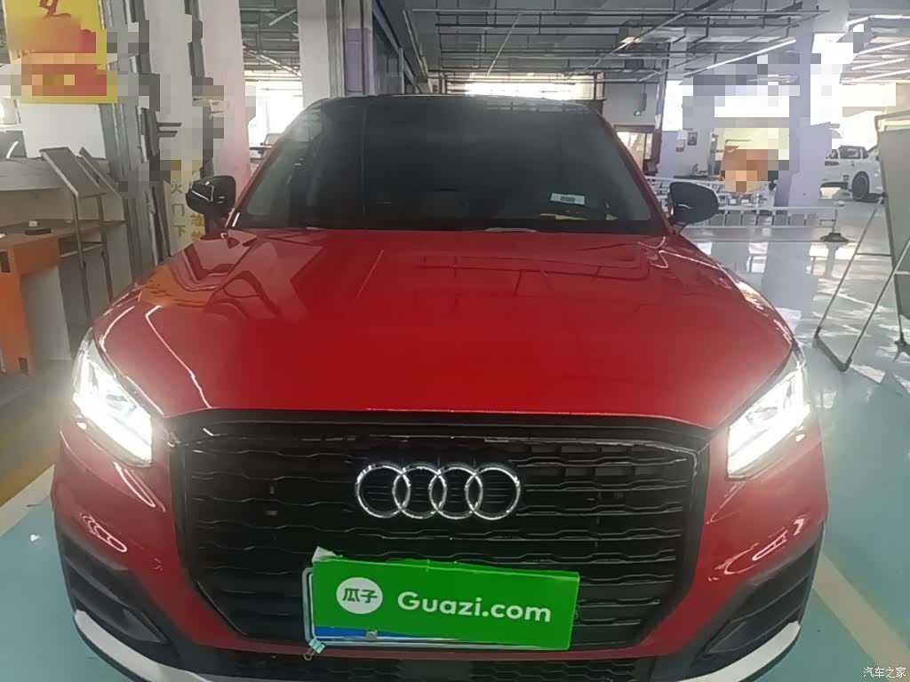 Audi Q2L, 2020 1