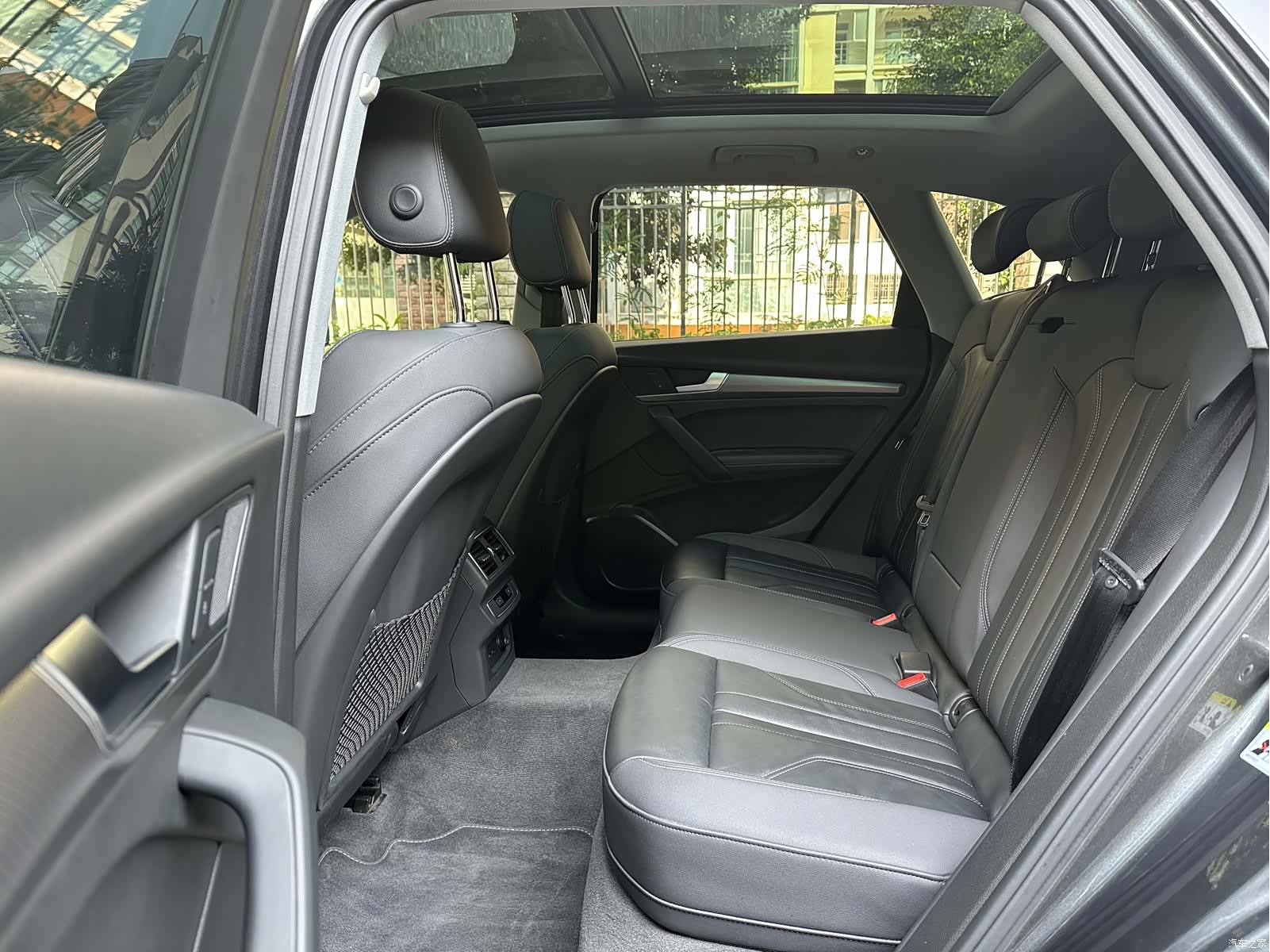 Audi Q5L, 2022 14
