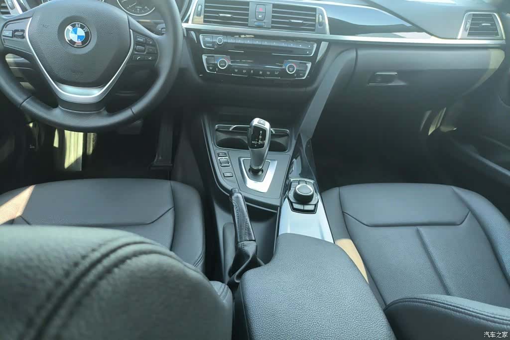 BMW 3 Series, 2016 16