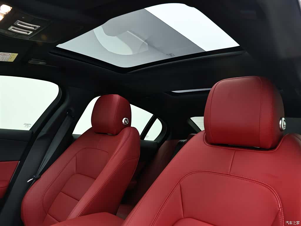 Land Rover XEL, 2025 13