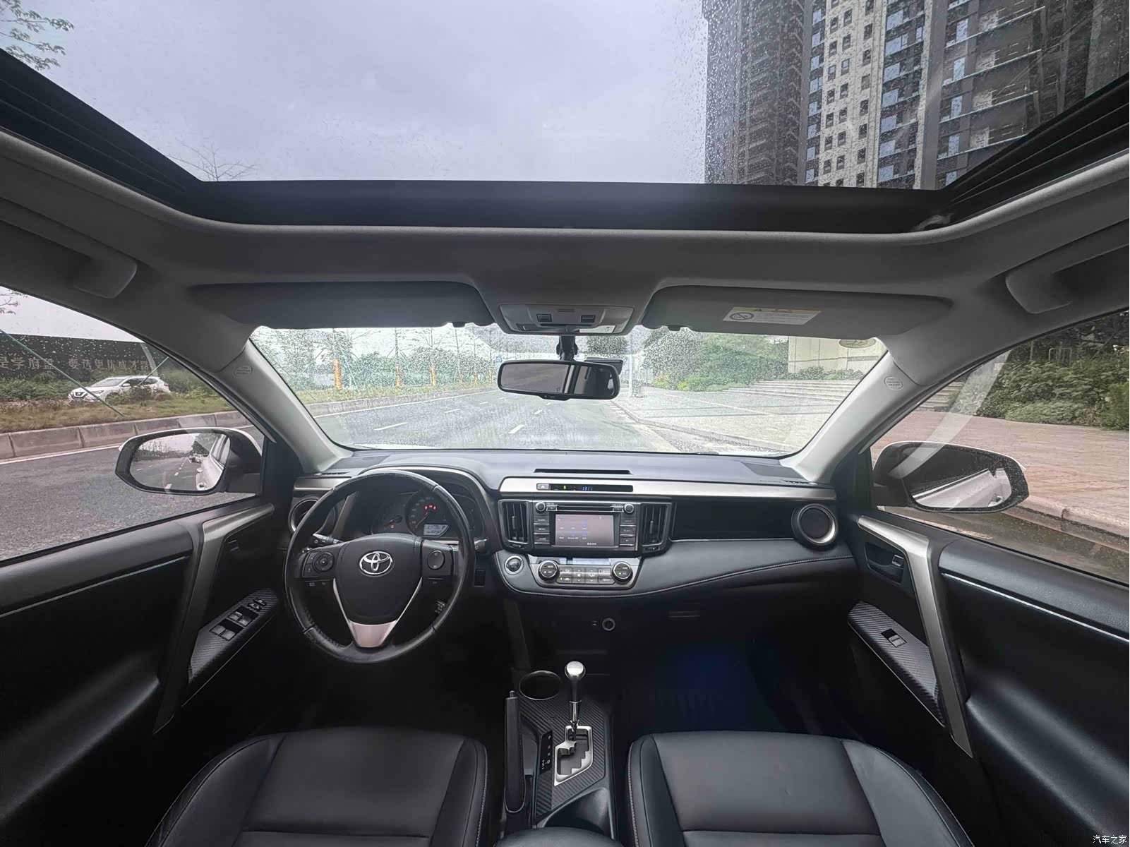 Toyota RAV4, 2014 все фото