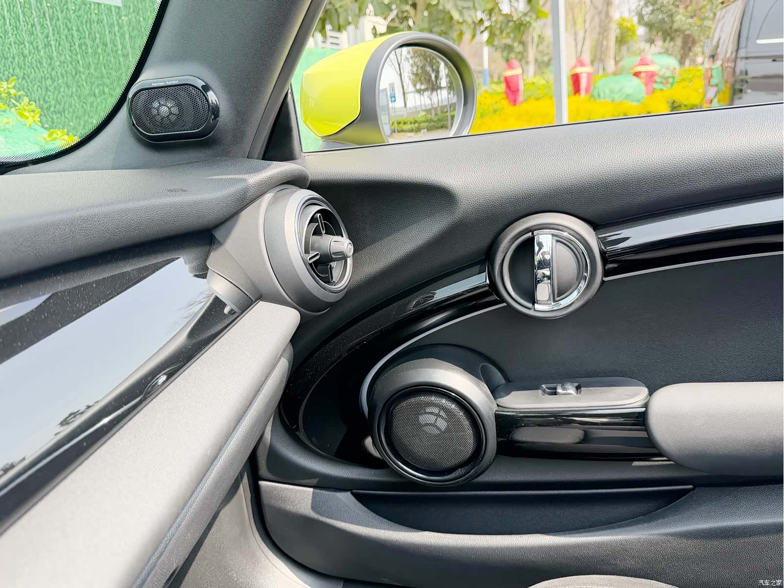 Mini Cooper, 2023 10