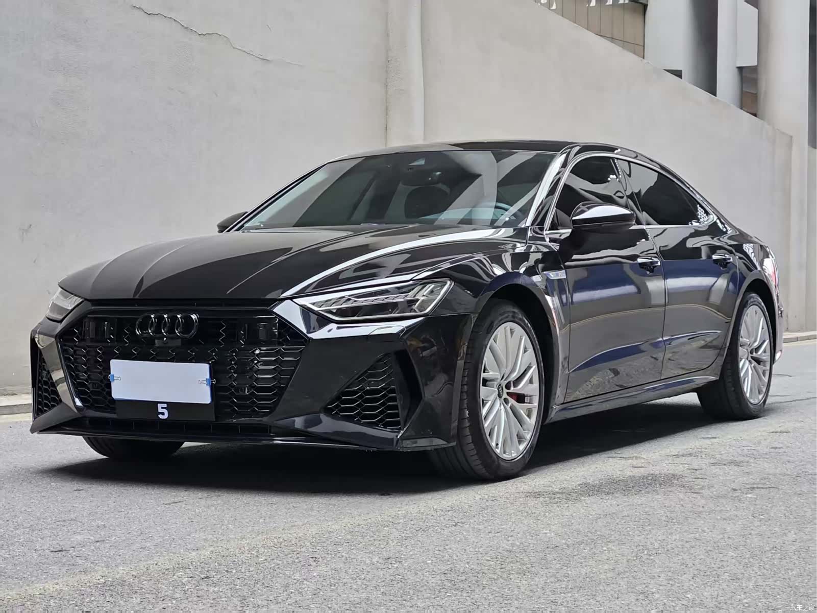 Audi A7L, 2024 1