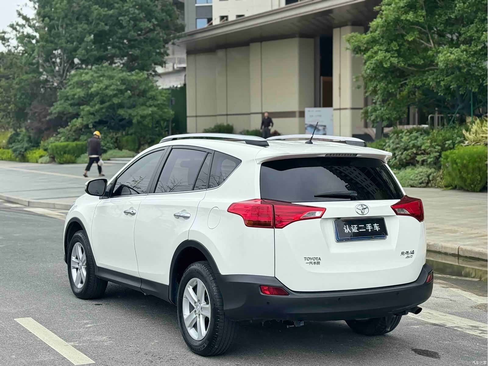 Toyota RAV4, 2014 9