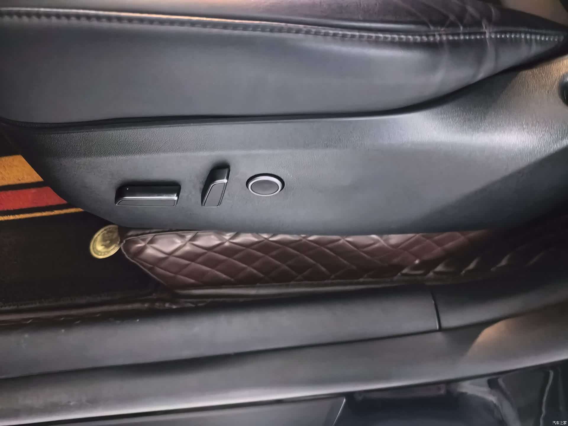 Tesla Model Y, 2024 17
