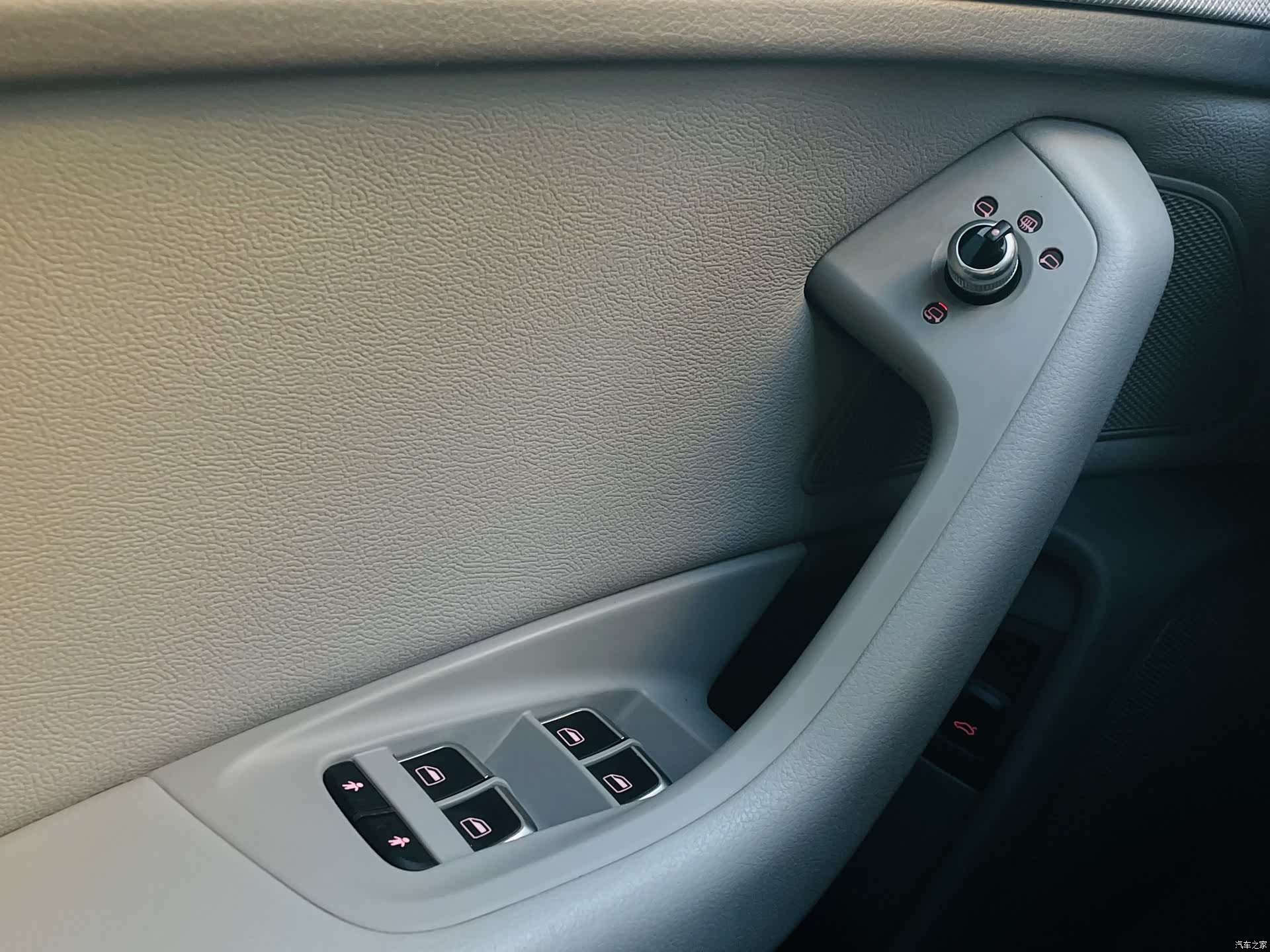 Audi A6L, 2012 14
