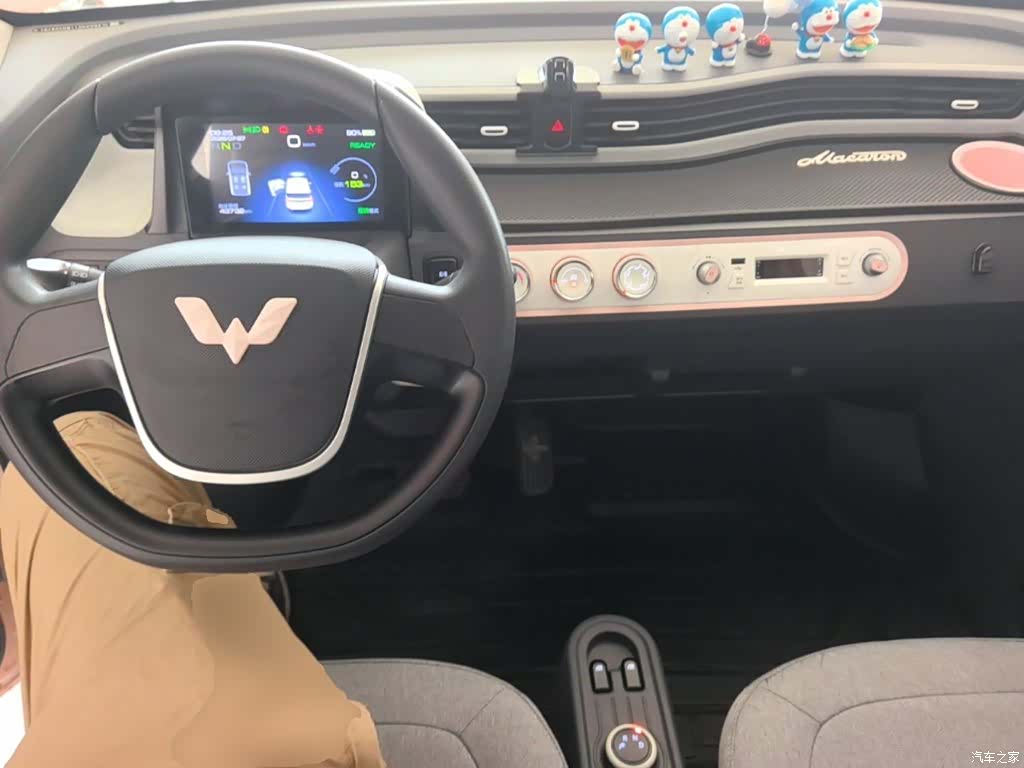 Wuling MINIEV, 2022 10