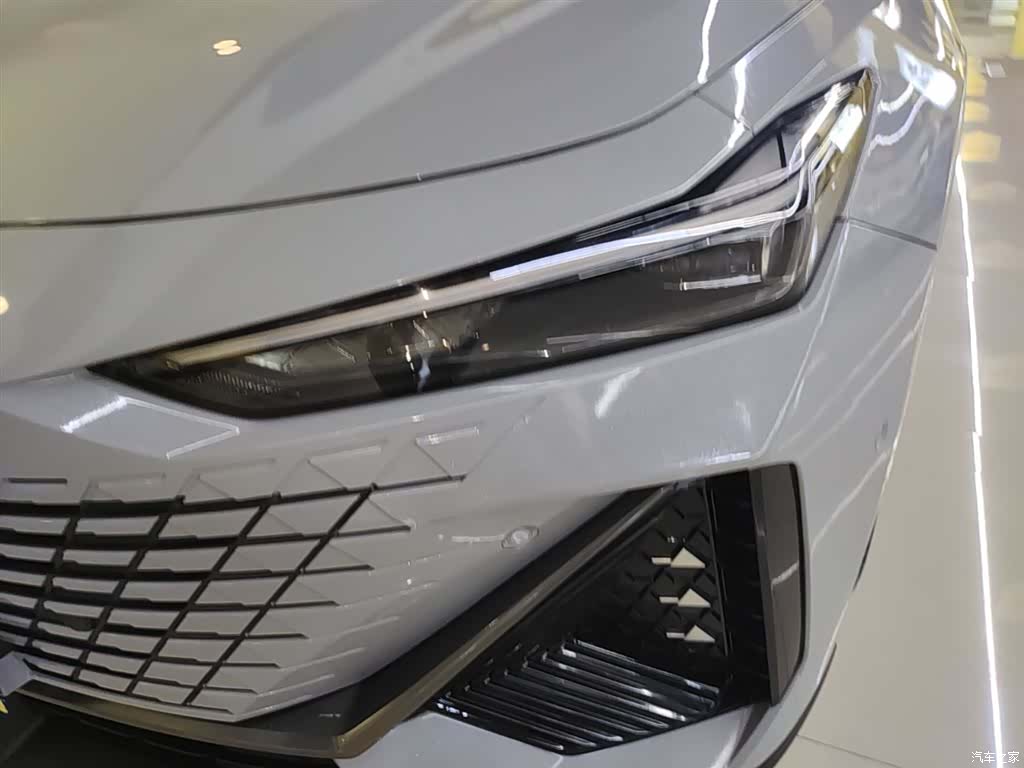 Changan UNI-V, 2022 24