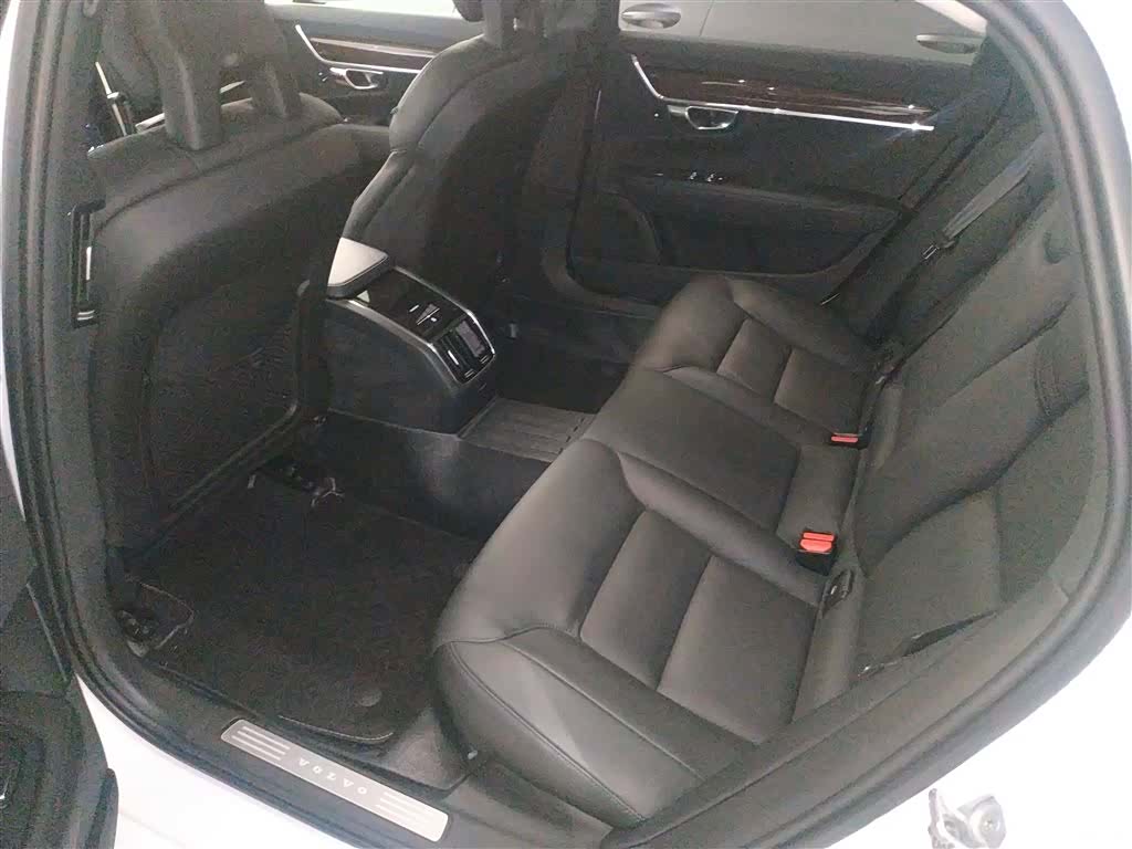 Volvo S90, 2018 17