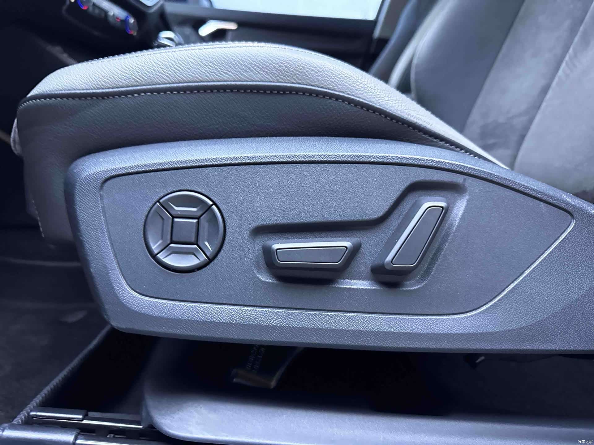Audi Q3, 2022 18