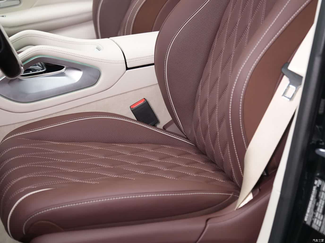 Maybach GLS, 2024 21