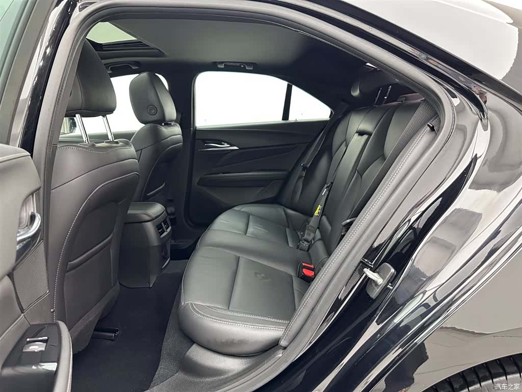 Cadillac CT4, 2023 22