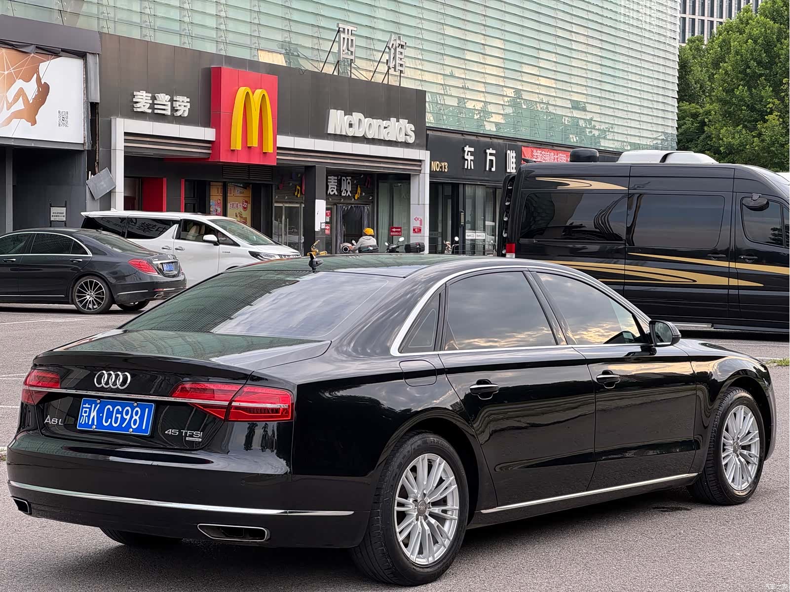 Audi A8L, 2016 4