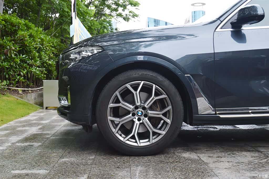 BMW X7, 2021 4