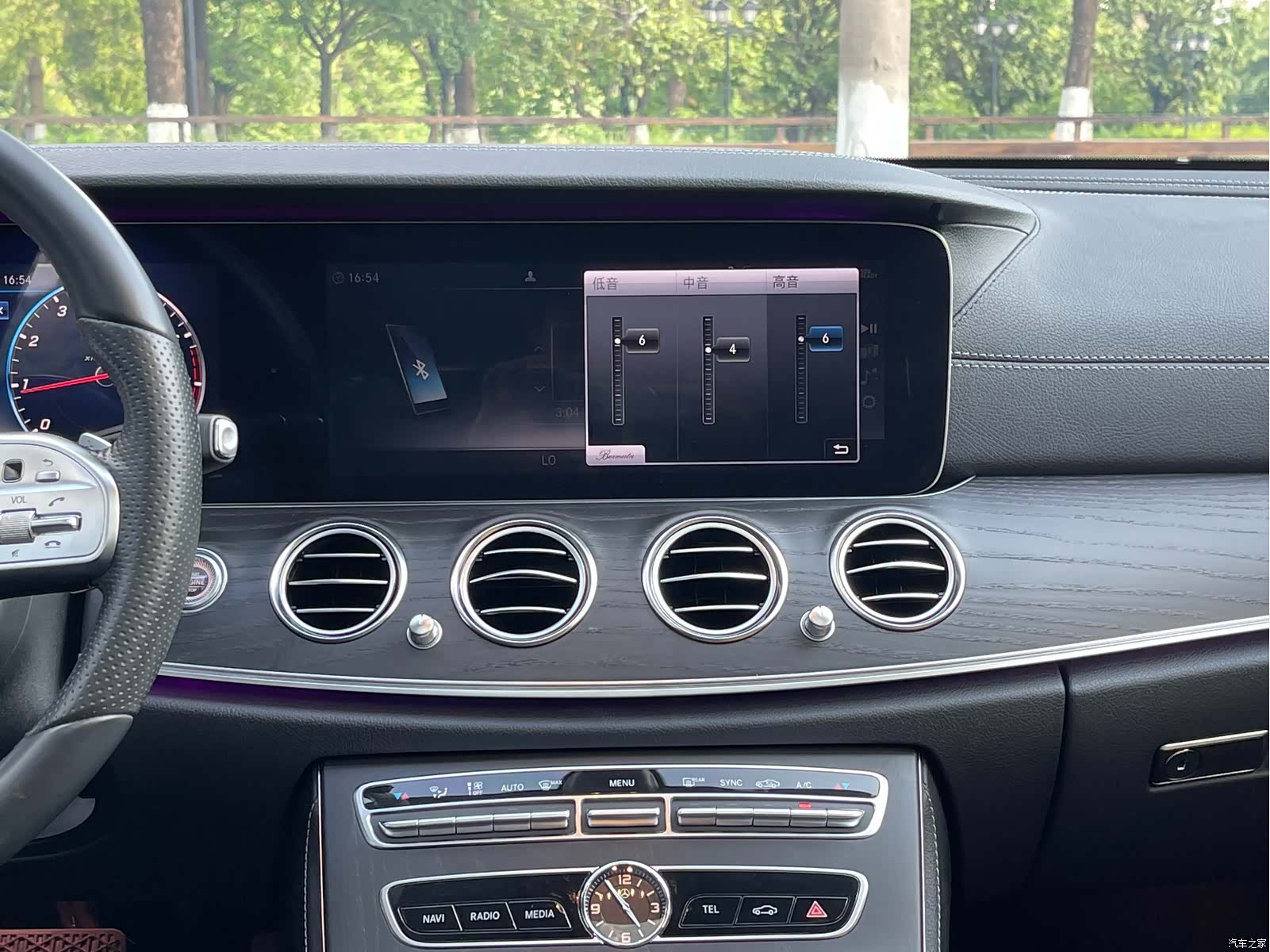 Mercedes-Benz E-Class, 2020 24