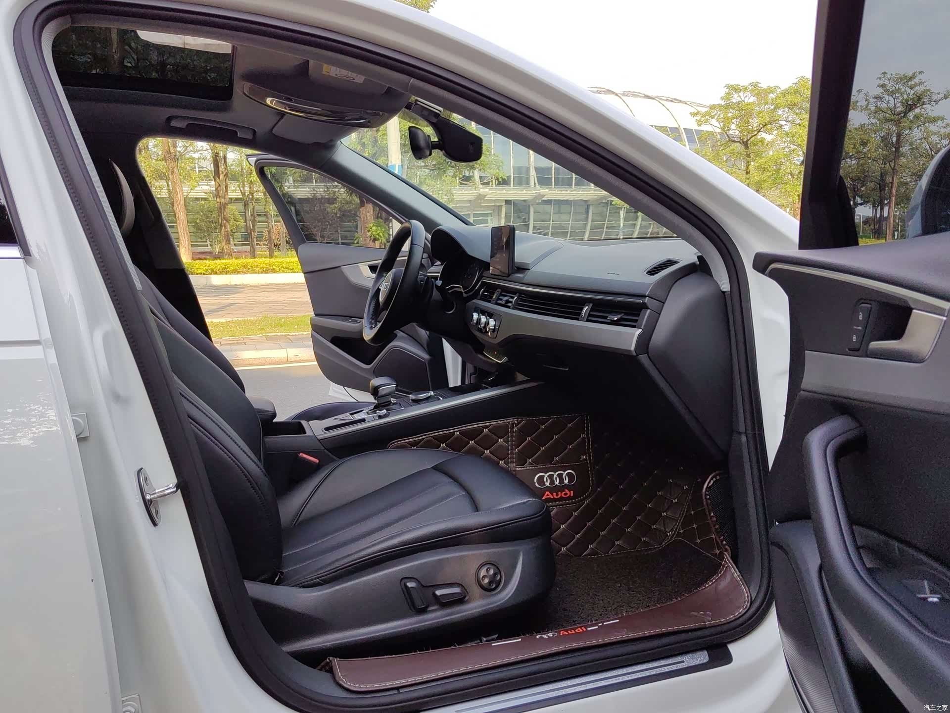 Audi A4L, 2019 15