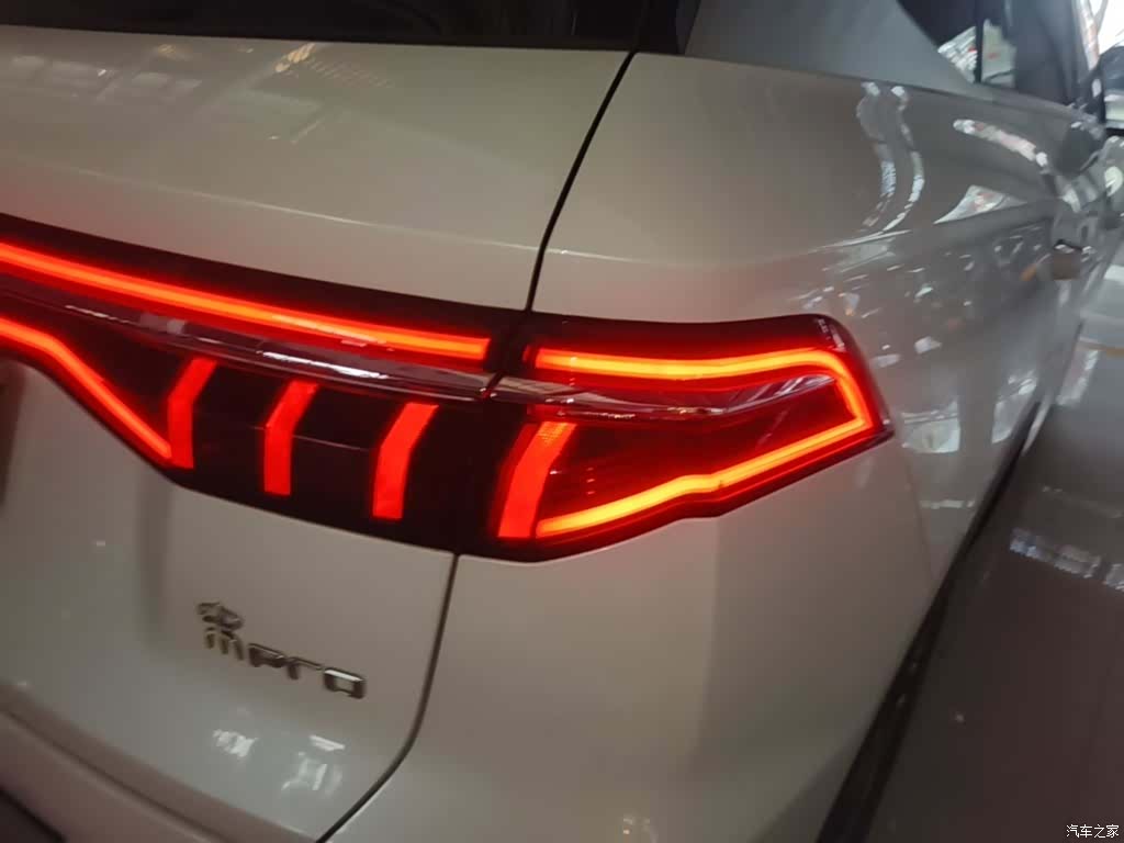 BYD Song, 2022 8