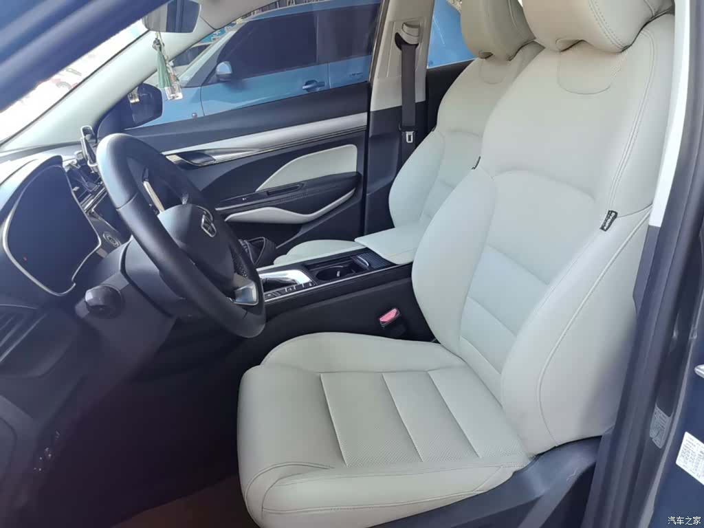 Geely Binray, 2018 15