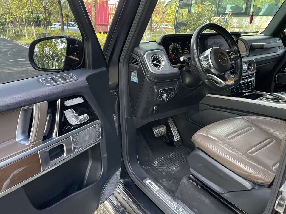 Mercedes-Benz G-class