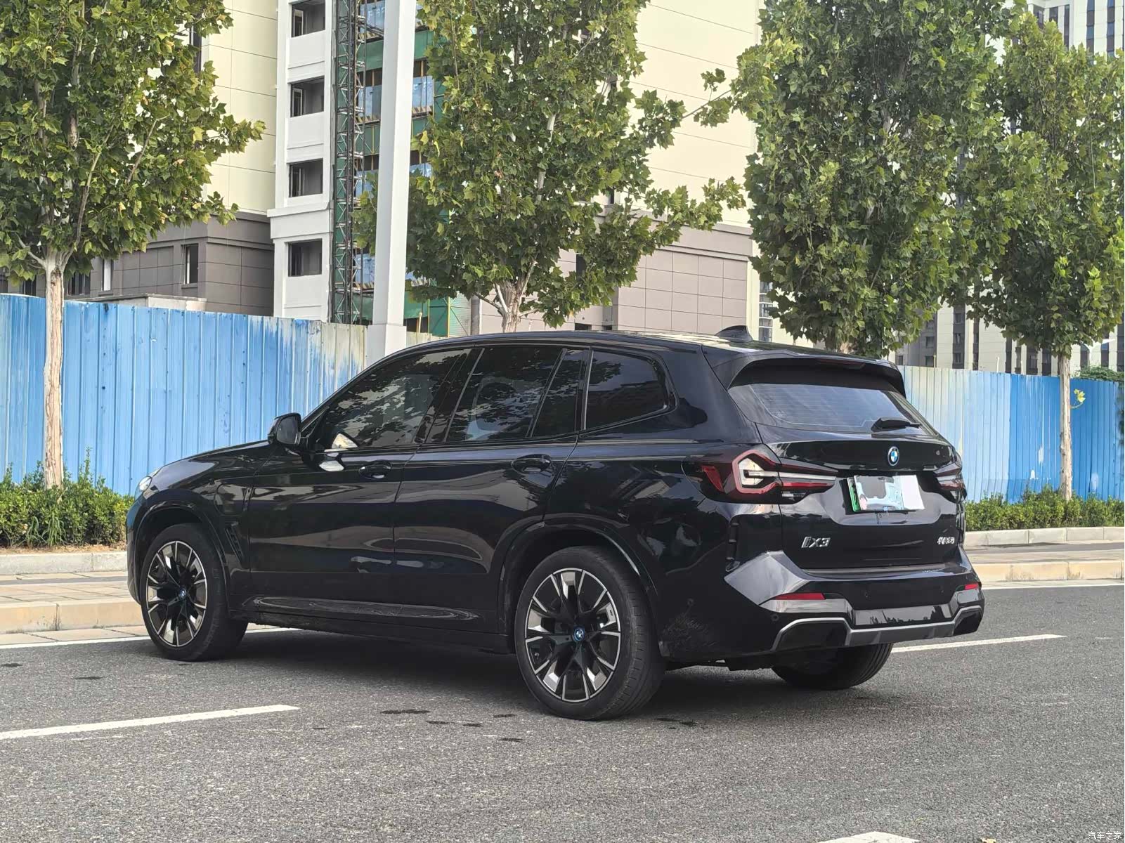 BMW iX3, 2025 9