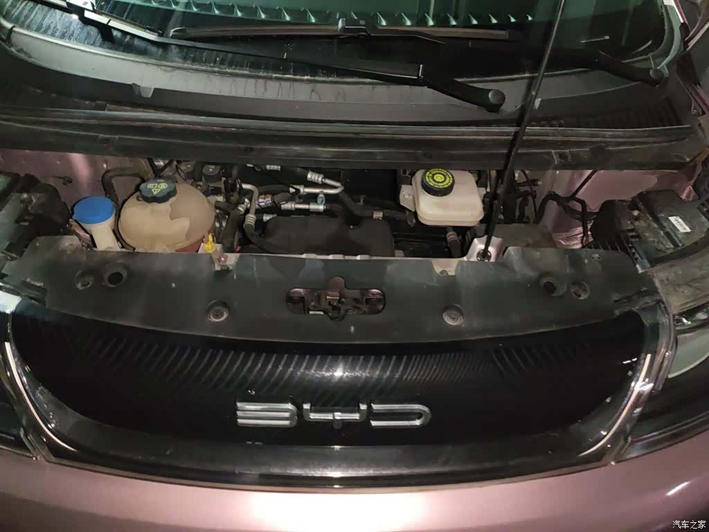 BYD Dolphin, 2022 11