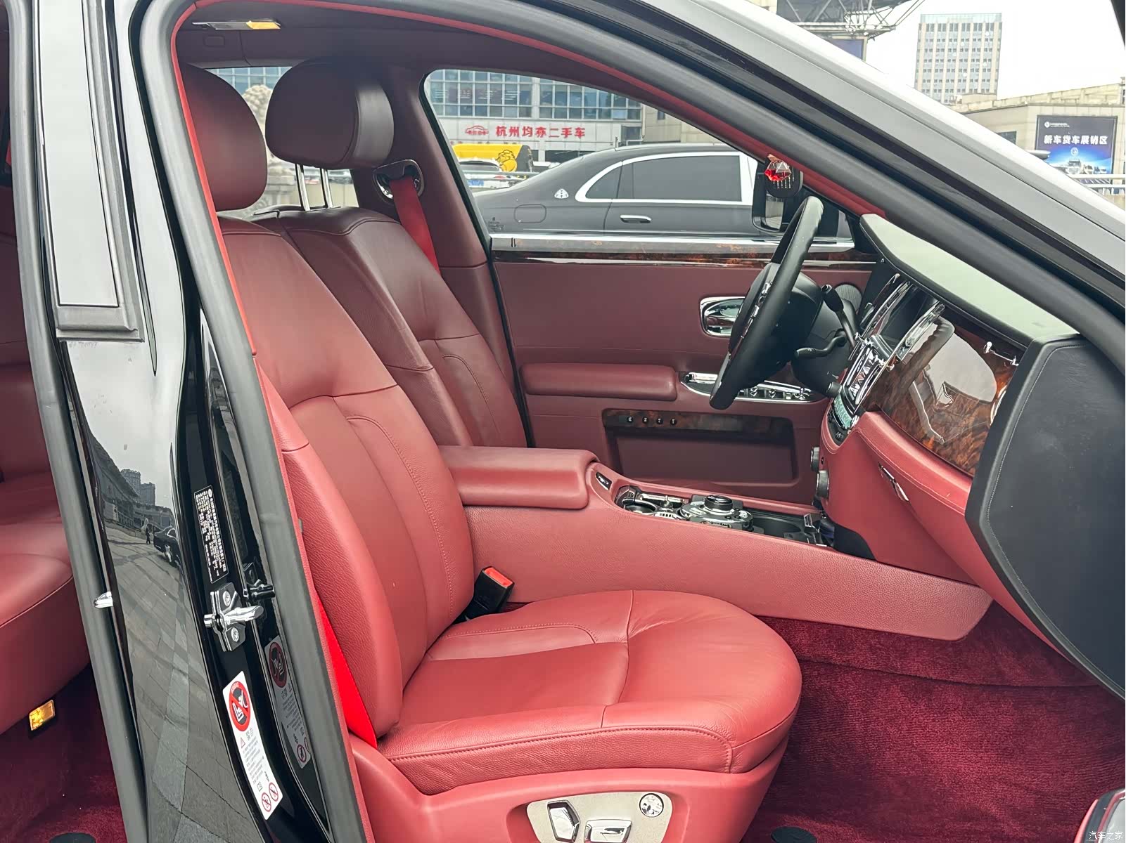 Rolls-Royce Ghost, 2010 17