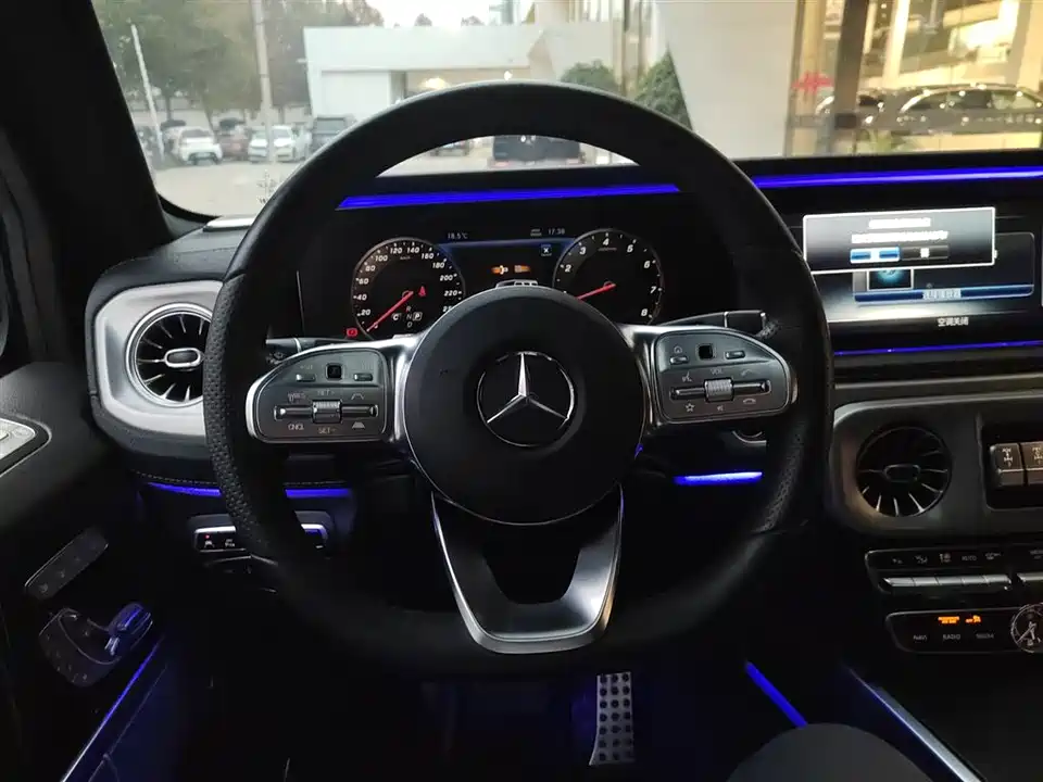 Mercedes-Benz G-class