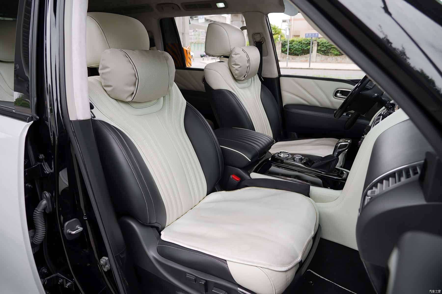 Infiniti QX80, 2016 9