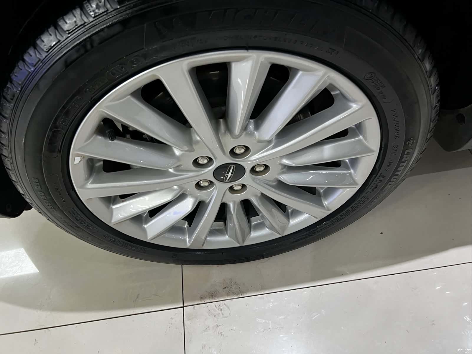 Lincoln MKC, 2019 все фото