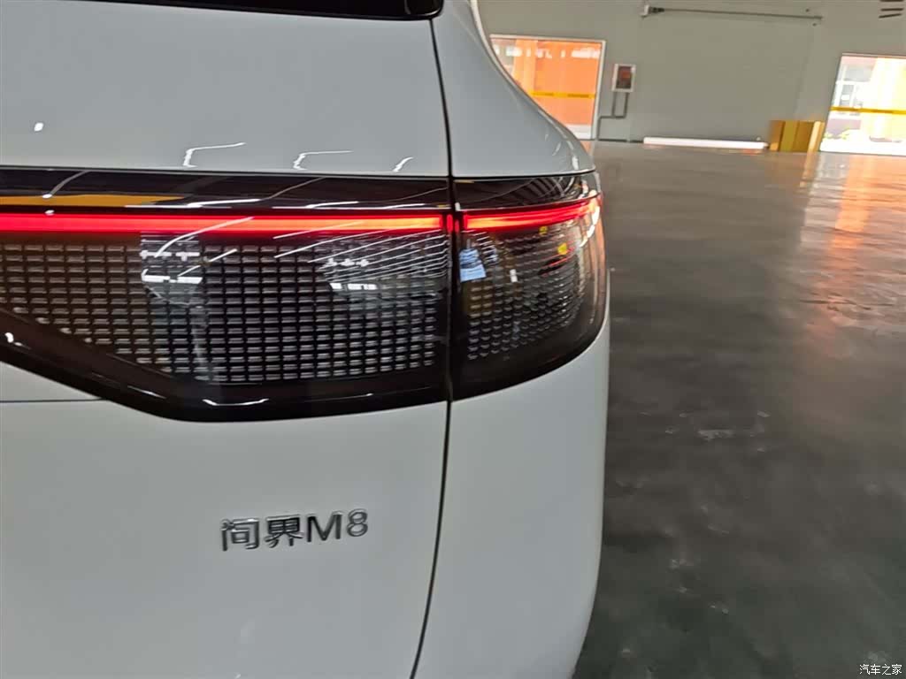 AITO M8, 2025 8