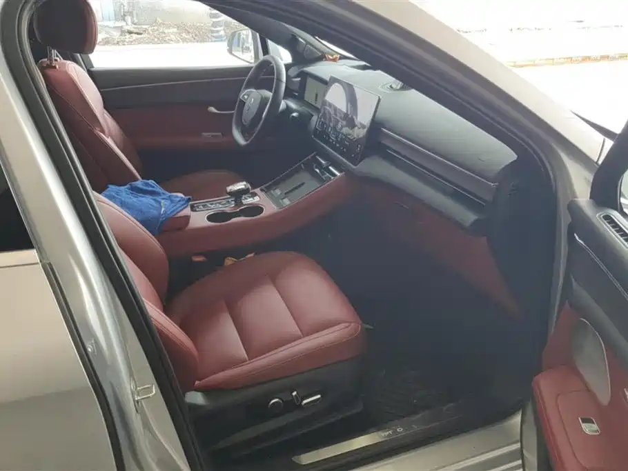 AITO Ask the world M5