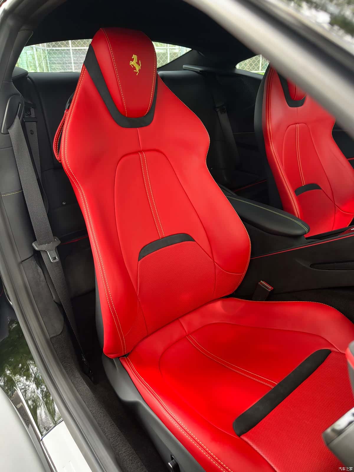Ferrari Roma, 2021 13