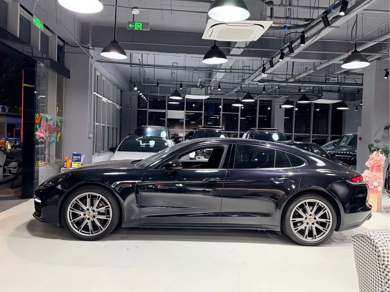 Porsche Panamera, 2022 3
