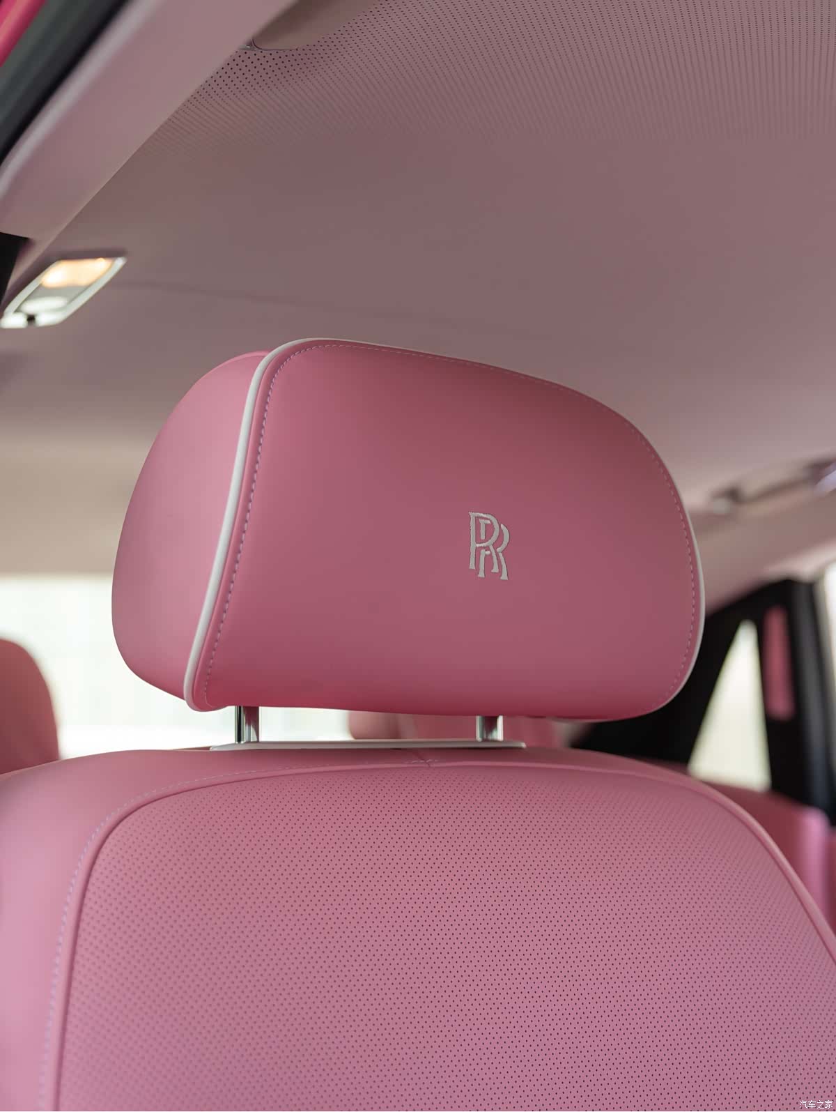 Rolls-Royce Ghost, 2018 20