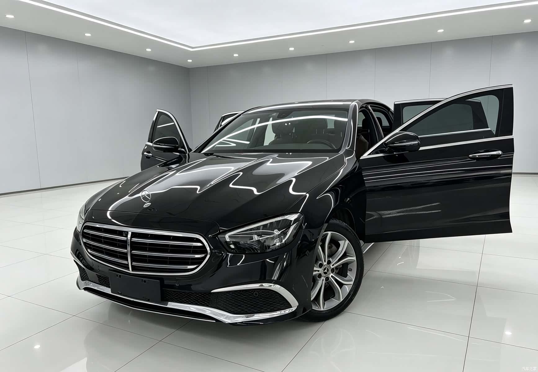 Mercedes-Benz E-Class, 2021 3